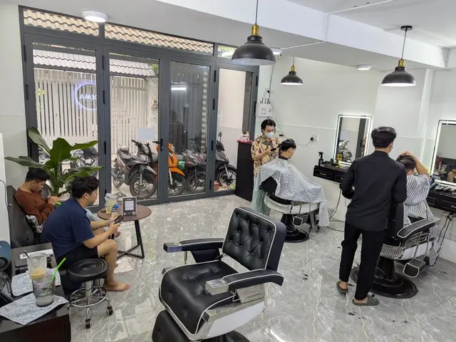 Không gian cắt tóc nam tại Dema Barber